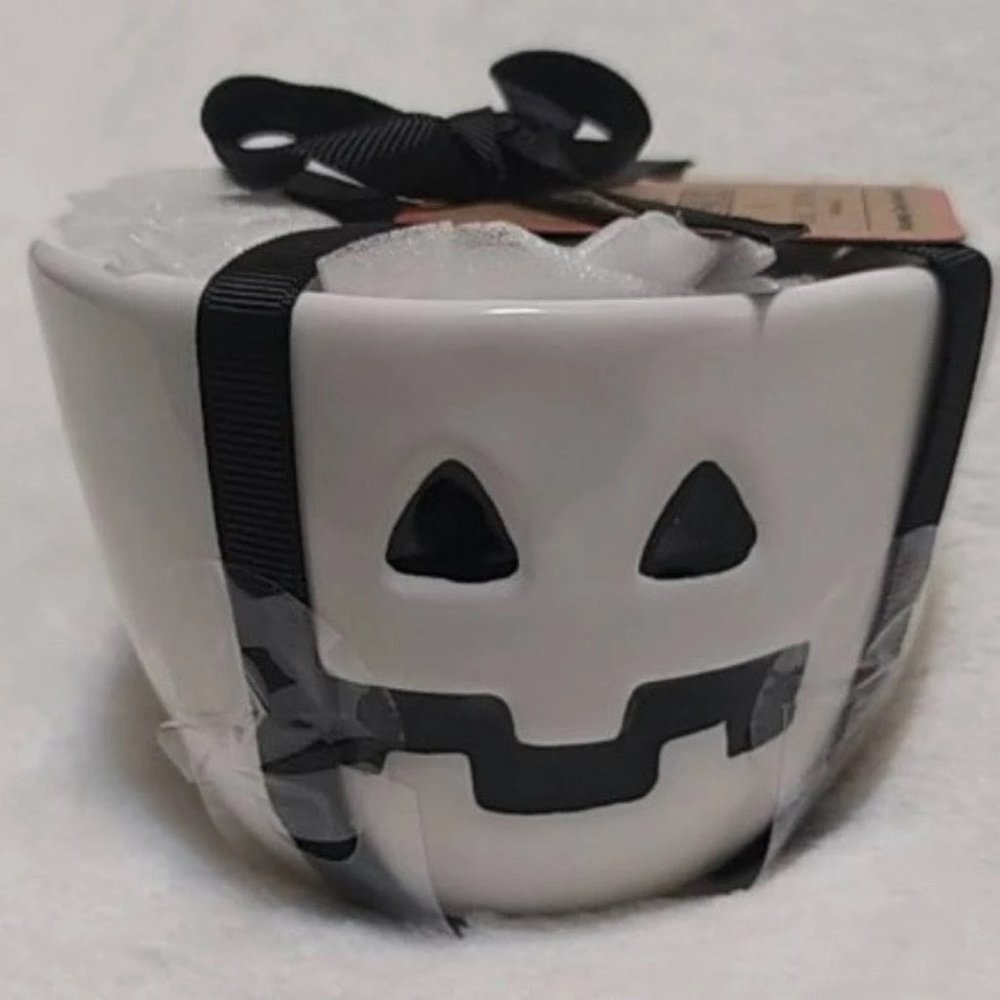 Rae Dunn Peanuts Snoopy Halloween MEASURING CUPS - Picture 5 of 6